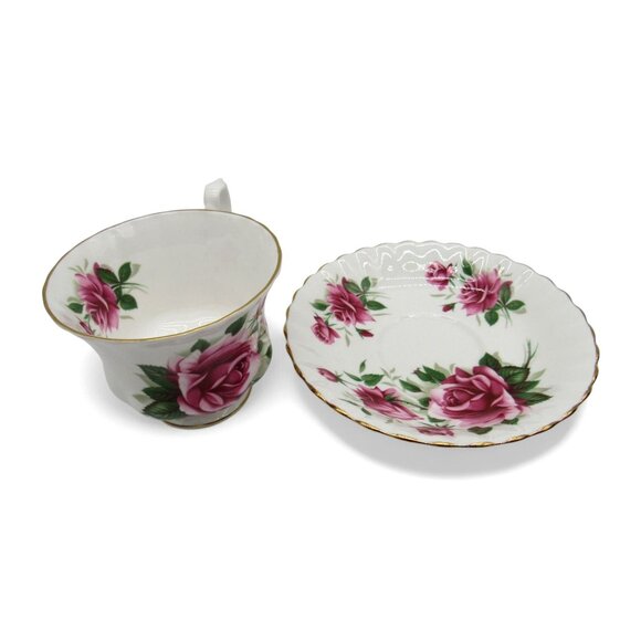ROYAL ALBERT Bone China Tea Cup and Saucer Large Pink Rose Vintage - Picture 7 of 11